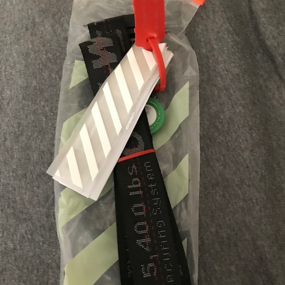 Black Off White Belt - Picture 4 of 4